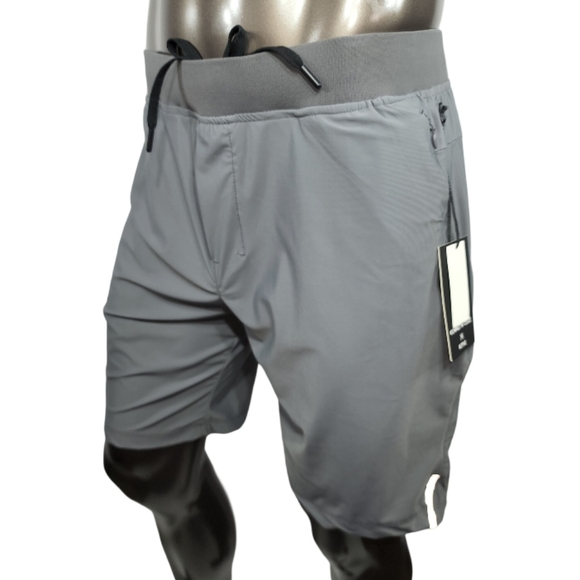 Kenneth Cole Lightweight Tech Shorts - Picture 5 of 5